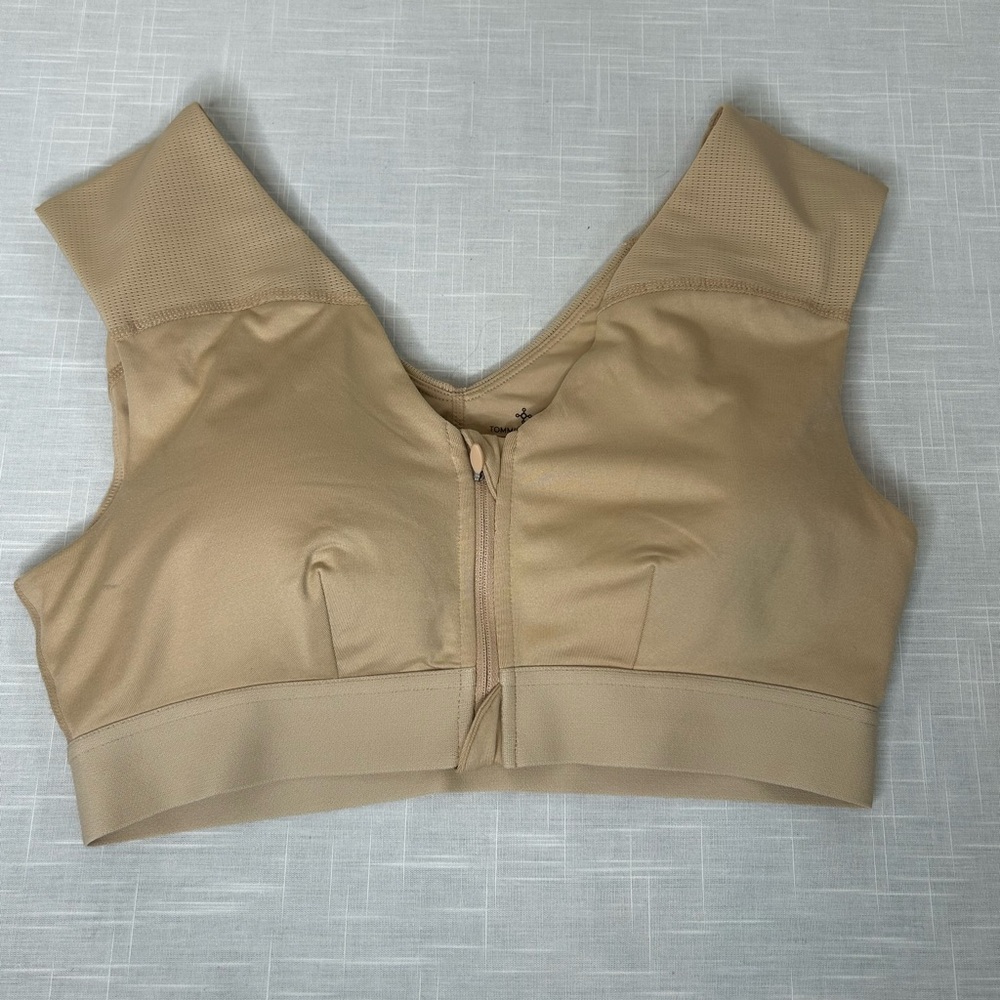 Tommie Cooper Size Large Zip Front Support Bra with cooper Energy. Nude